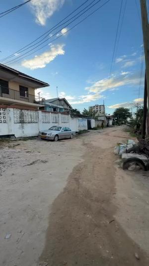 Kiwanja kinauzwa Kinondoni, Dar Es Salaam sqm 479