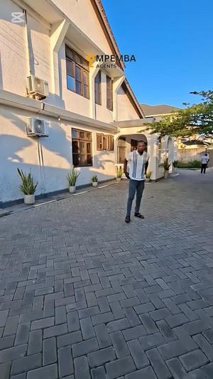 4 Bedrooms House for Rent in Msasani, Dar Es Salaam 4 Bedrooms House for Rent in Msasani, Dar Es Salaam