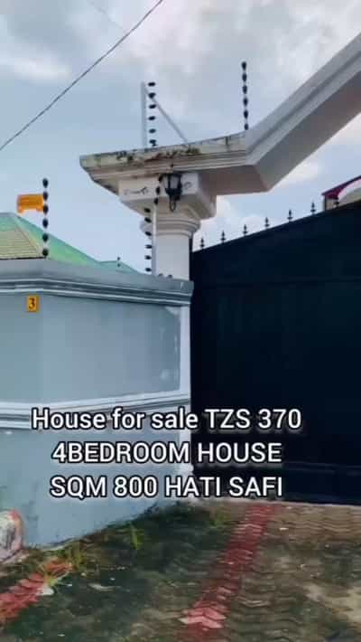 4 Bedrooms House for Sale in Bunju Beach Moga, Dar Es Salaam (800 sqm) 4 Bedrooms House for Sale in Bunju Beach Moga, Dar Es Salaam (800 sqm)