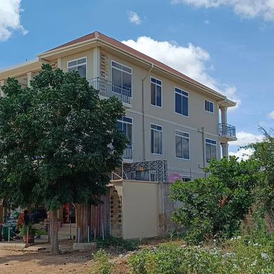 Nyumba ya vyumba vitano inauzwa Kisasa, Dodoma (1000 sqm)
