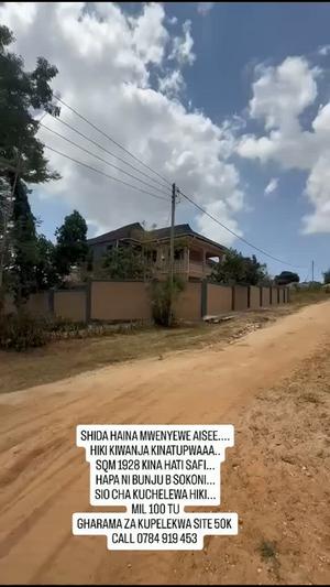 Kiwanja kinauzwa Bunju B Sokoni, Dar Es Salaam (1928 sqm) Kiwanja kinauzwa Bunju B Sokoni, Dar Es Salaam (1928 sqm)