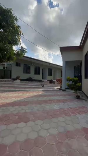 House for Rent in Makongo, Dar Es Salaam