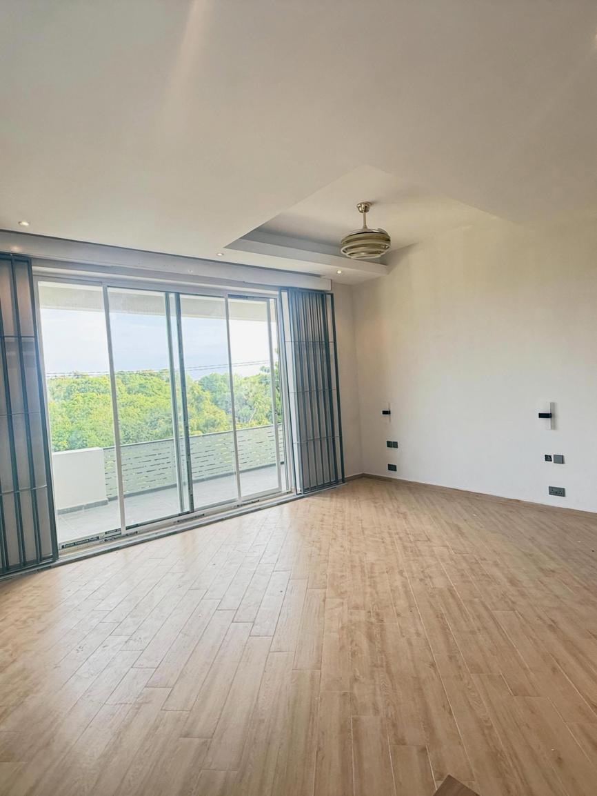 media -8