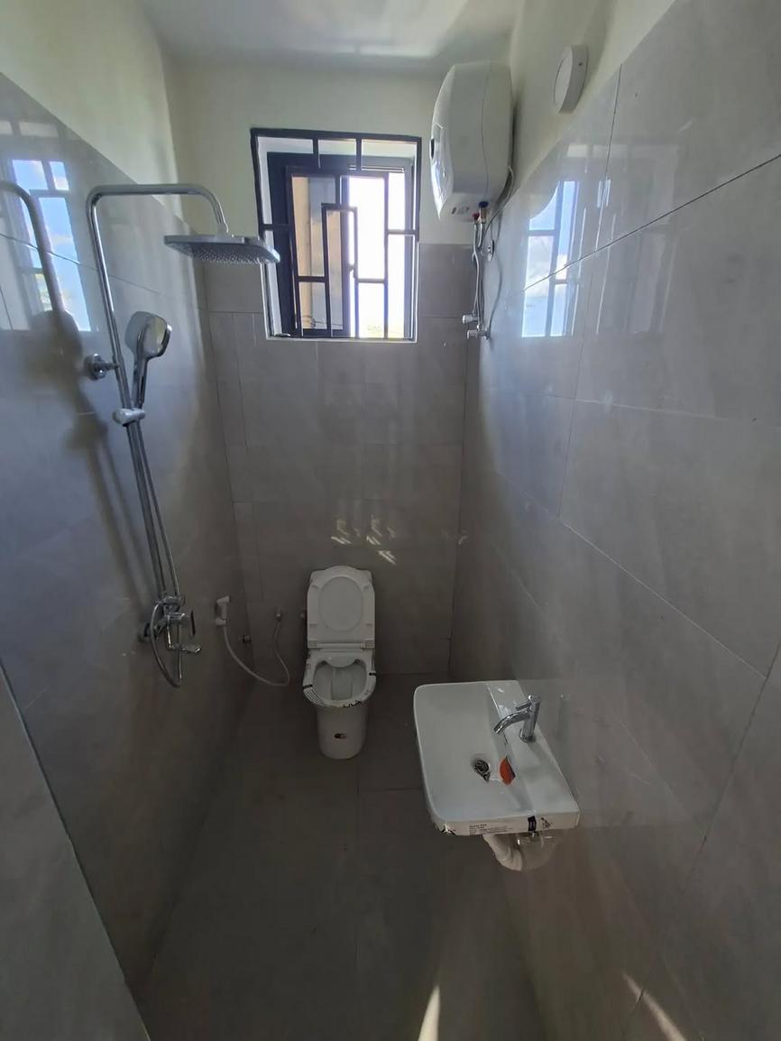 media -8