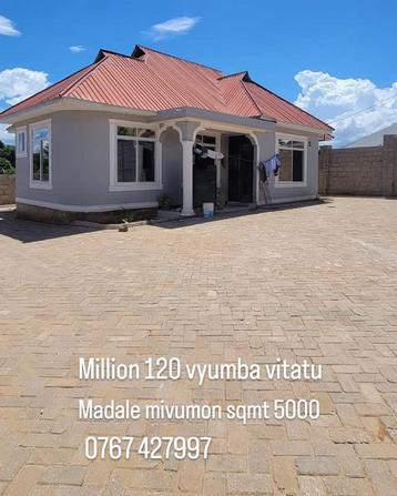 Nyumba ya vyumba vitatu inauzwa Madale Mivumoni, Dar Es Salaam (500 sqm)