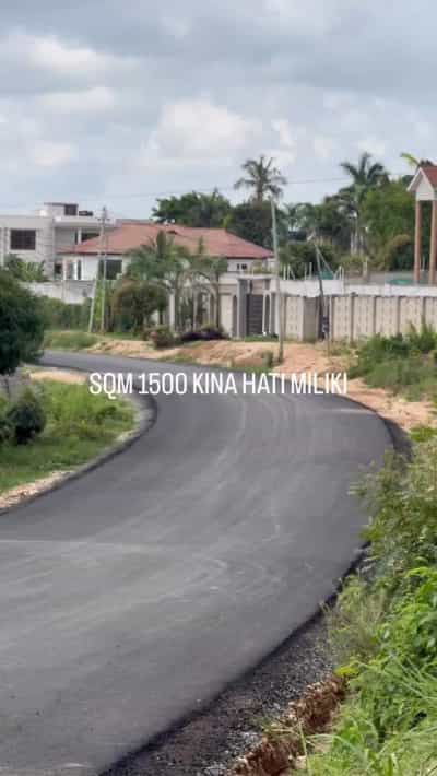 Kiwanja (Residential/Commercial) kinauzwa BUNJU SOKONI, Dar Es Salaam (1500 sqm) Kiwanja (Residential/Commercial) kinauzwa BUNJU SOKONI, Dar Es Salaam (1500 sqm)