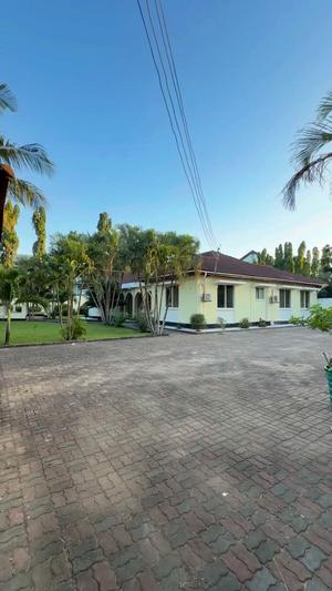 4 Bedrooms House for Rent in Mbezi Beach, Dar Es Salaam 4 Bedrooms House for Rent in Mbezi Beach, Dar Es Salaam