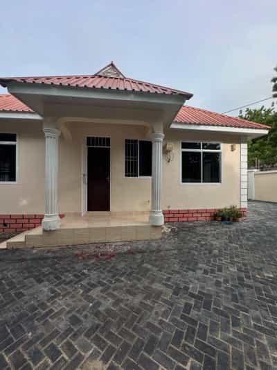 2 Bedrooms Apartment for Rent in Salasala Ushwani, Dar Es Salaam