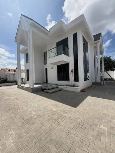 Nyumba ya vyumba vinne inauzwa Kijitonyama Sayansi, Dar Es Salaam (400 sqm)