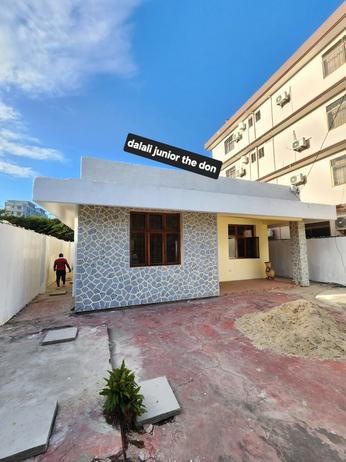 3 Bedrooms House for Rent in Msasani, Dar Es Salaam 3 Bedrooms House for Rent in Msasani, Dar Es Salaam
