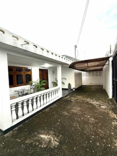 Nyumba ya vyumba vinne inauzwa Sinza Kwa Remmy, Dar Es Salaam (340 sqm)