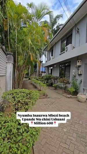 5 Bedrooms House for Sale in Mbezi Beach Africana, Dar Es Salaam (835 sqm) 5 Bedrooms House for Sale in Mbezi Beach Africana, Dar Es Salaam (835 sqm)