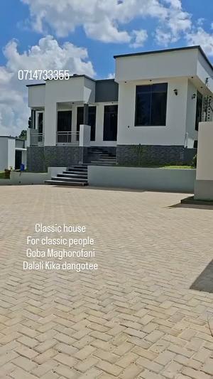 Nyumba ya vyumba vitatu inauzwa Goba Maghorofani, Dar Es Salaam (1000 sqm) Nyumba ya vyumba vitatu inauzwa Goba Maghorofani, Dar Es Salaam (1000 sqm)