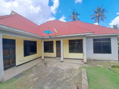 Apartment ya vyumba vitatu inapangishwa Mbezi Kwa Msuguri, Dar Es Salaam