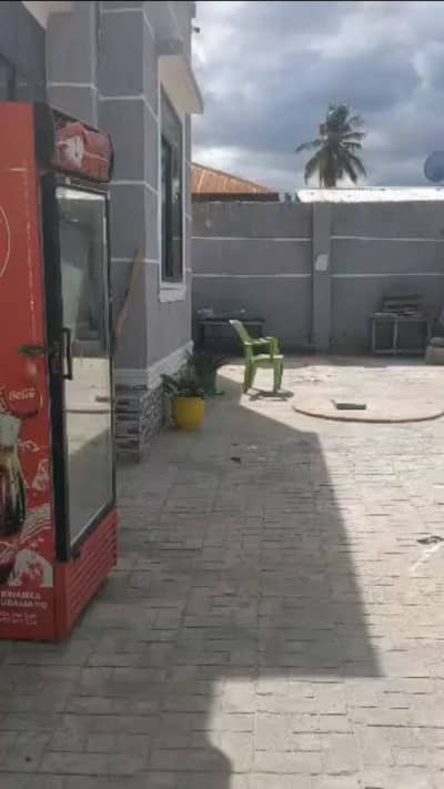 Nyumba ya vyumba vitatu inapangishwa Kinondoni, Dar Es Salaam