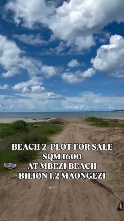 Beach Plot kinauzwa Mbezi Beach Kwa Zena, Dar Es Salaam (1600 sqm)