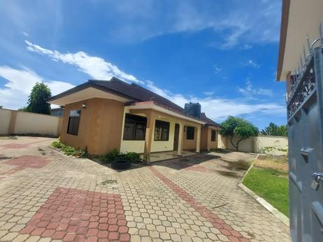 Nyumba ya vyumba vitatu inapangishwa Tabata Kimanga, Dar Es Salaam