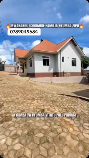 Nyumba ya vyumba vitatu inapangishwa Mbezi Msumi, Dar Es Salaam Nyumba ya vyumba vitatu inapangishwa Mbezi Msumi, Dar Es Salaam