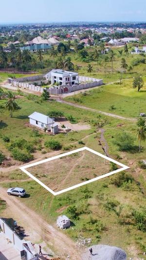 Kiwanja kinauzwa Mabwepande, Dar Es Salaam (498 sqm)