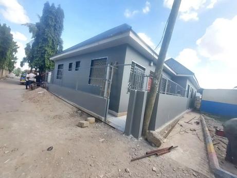 1 Bedroom House/Apartment for Rent in Mabibo Hostel, Dar Es Salaam 1 Bedroom House/Apartment for Rent in Mabibo Hostel, Dar Es Salaam