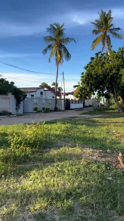 Kiwanja kinauzwa Ununio Beach, Dar Es Salaam (800 sqm)