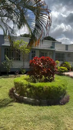 Nyumba ya vyumba vitatu inapangishwa Mbezi Beach, Dar Es Salaam Nyumba ya vyumba vitatu inapangishwa Mbezi Beach, Dar Es Salaam