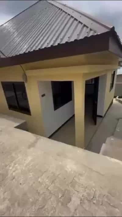 Apartment ya vyumba viwili inapangishwa Ubungo Mawasiliano, Dar Es Salaam Apartment ya vyumba viwili inapangishwa Ubungo Mawasiliano, Dar Es Salaam