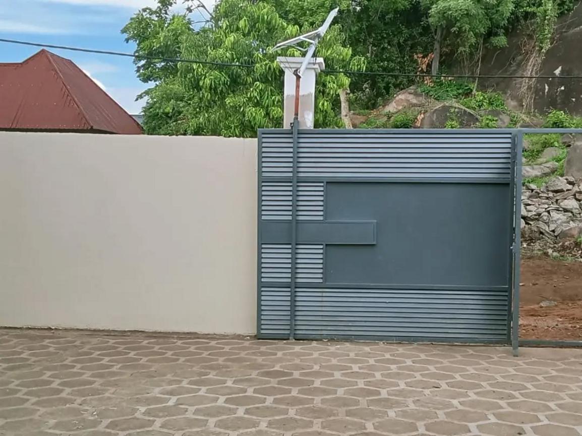 media -3 media -3