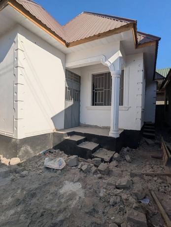 Nyumba ya vyumba vitatu inauzwa Mbagala Chamazi, Dar Es Salaam (400 sqm) Nyumba ya vyumba vitatu inauzwa Mbagala Chamazi, Dar Es Salaam (400 sqm)