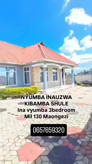 Nyumba ya vyumba vitatu inauzwa Kibamba Shule, Dar Es Salaam (600 sqm)