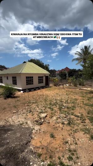 Kiwanja kinauzwa Mbezi Beach Africana, Dar Es Salaam (1300 sqm) Kiwanja kinauzwa Mbezi Beach Africana, Dar Es Salaam (1300 sqm)