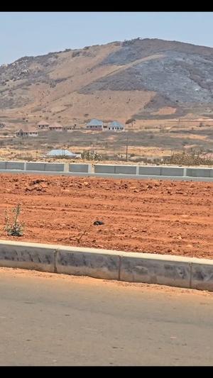 Kiwanja kinauzwa Ng’ong’onha, Tanga (592 sqm) Kiwanja kinauzwa Ng’ong’onha, Tanga (592 sqm)