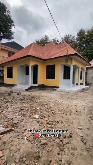 Nyumba/Apartment ya vyumba vitatu inapangishwa Kijichi Mgeni Nani, Dar Es Salaam Nyumba/Apartment ya vyumba vitatu inapangishwa Kijichi Mgeni Nani, Dar Es Salaam