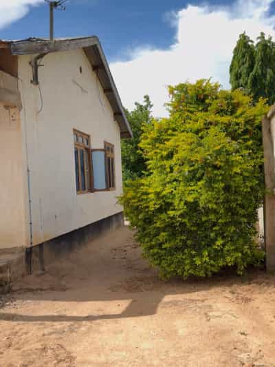 Nyumba ya vyumba vinne inauzwa Kisasa, Dodoma (600 sqm)