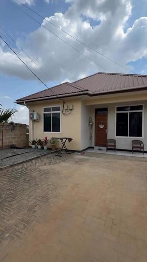 Apartment ya chumba kimoja inapangishwa Goba Senta, Dar Es Salaam Apartment ya chumba kimoja inapangishwa Goba Senta, Dar Es Salaam